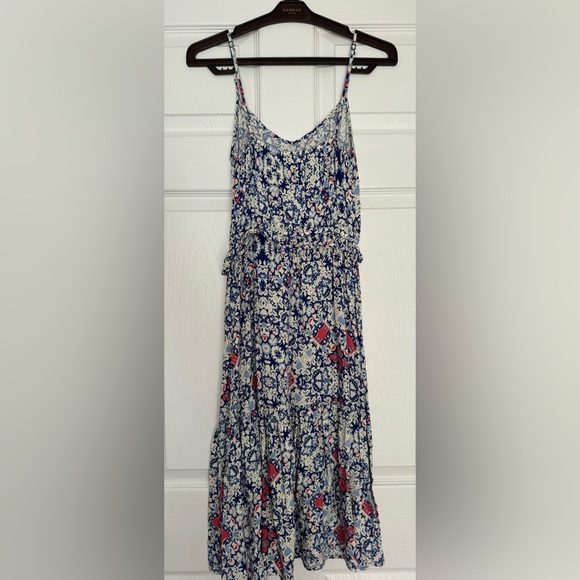 Flowy Floral Tiered Midi Dress - Picture 2 of 3